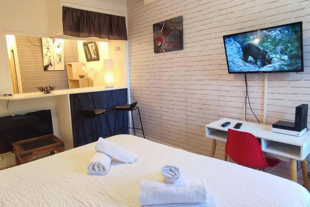 Cosy-2 Pers-Coeur De Ville-Proche Bd Pyrenees Pau Eksteriør billede